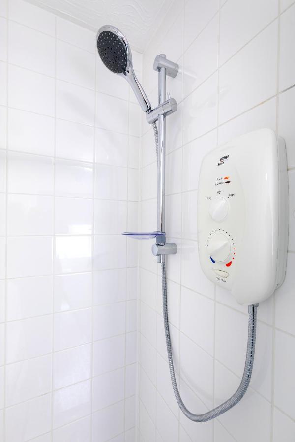 1-bedroom With A Private Garden, 5-min Walk Apartment Weymouth